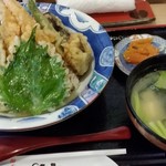うおしん - 2017/10/19 天丼880円