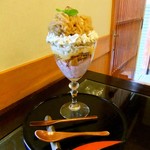 75405630 - 和栗モンブランとミックスベリーの気まぐれパフェ