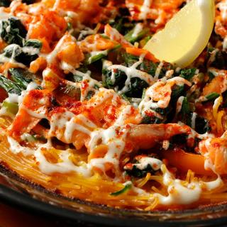 【こだわり食材と人気料理】新鮮魚介を使った絶品スペイン料理！