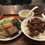 尚嗨 台湾鲁肉饭 - 料理写真: