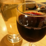 Sumibiyaki Dainingu Okageya - 梅酒お湯割りと赤ワイン