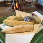 柳家 - 夏野菜天婦羅(ヤングコーン、ズッキーニ、そら豆、山ウドほか)