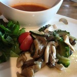 五大力 - ゴーヤ、ズッキーニ、茄子、しめじ、ミニトマトなど