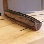 竹屋町 三多 - 高知産ケンケン鰹のたたき　仕上げに軽く藁焼きにして在ります