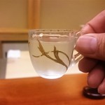 竹屋町 三多 - 磯自慢　こんなお猪口を選びました！