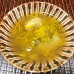 竹屋町 三多 - 蒸し鮑と揚げ小芋の菊花の葛餡かけ　