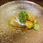 竹屋町 三多 - 明石産の鯛と淡路の由良の生赤雲丹　酢飯と共に
