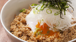 Sumiyaki Yoshi Chou - 温玉そぼろ丼