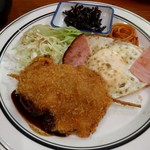 ローゼン - 鶏肉の串カツとハムエッグ
