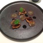 レストラン オオツ - フォアグラのソテー ぶどうを添えて