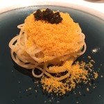 レストラン オオツ - カラスミのカプレーゼ キャビア添え