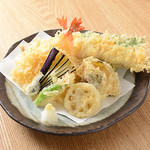 Assorted seasonal Tempura