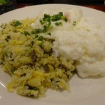 中華和膳 毘膳 - 五目炒飯に蟹入りメレンゲ餡デス