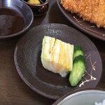 とん美 - おじいさま直伝の白菜の重ね漬け。