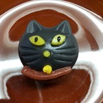 シャトレーゼ - ハロウィン黒猫 ¥140