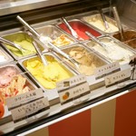 ラケーリ - ジェラートケース