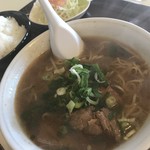 レストラン百花園 - ラーメン定食 ¥720