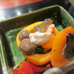 不風流 - 柿釜 鮑　才巻　柿　三つ葉　春菊　丹波湿地