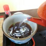 Nakamuraya - 蕎麦湯を注ぎます