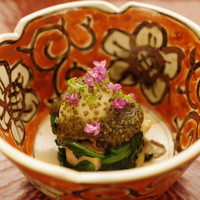 日本料理 晴山 - 先付：帆立、舞茸、ほうれん草、鶉卵、とんぶり