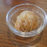 Supu Kareto Supaisu Kareno Mise Kichi - 玉ねぎのレモン漬け