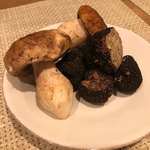 ビリエット - ポルチーニ茸と黒トリュフ