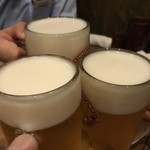 炭火焼鳥 あら - 乾杯☆ 生ビール（キリンラガー）550円。