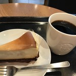 スターバックス・コーヒー - ☆ ドリップコーヒー・Ｔ(¥320+税) & ニューヨークチーズケーキ ¥420 +税 ）2017年10月28日 初訪問にて♪