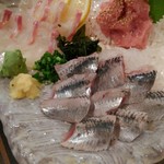 城喜元 - 三点盛り(鮪の剥き身、イワシ、真鯛)これで850円とか驚愕(◎-◎;)しかも滅茶美味しい★★★