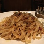 EUREKA BAR AND DINER - タリアテッレのボロネーズ 1,200円。