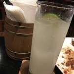 EUREKA BAR AND DINER - わさびのジントニック 900円。