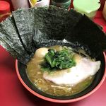 横濱家系ラーメン 勝鬨家 - レディースラーメン 多め・硬め、海苔増し