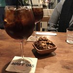 NAVY 045 - デカフェ・ヘーゼルナッツ風味のアイスコーヒー