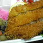 日の丸弁当 - トンカツおかず