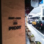 ザ・フジヤ - PICOT・ロゴ