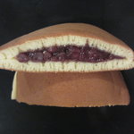 うさぎや - どら焼き（断面）