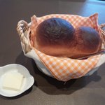 ピアットリッコ - 自家製パン