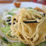 寛太郎 - 調理後の蒸し麺アップ