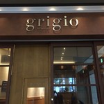 grigio la tavola - 