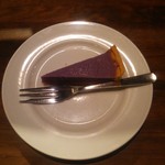 オステリア レジョナーレ - 紫芋のタルト