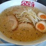 宝介　 - みそ豚骨ラーメン。トッピング味玉。トロトロこってり(^-^)