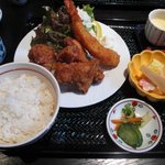 海鮮うまいもんや　とと丸水産 - とりからミックス定食