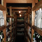 山中酒の店 - 3階の低温貯蔵庫の奥
