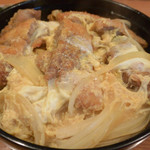 人屋岩屋店 - カツ丼（アップ）