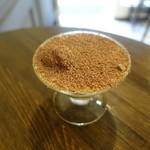 ジェラテリア アクオリーナ - くだいたマロン入りアクオリーナのティラミス アマゾンカカオがけ