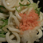 二◯加屋長介 - おろしぶっかけうどん、干しエビ入り天カスをかけて