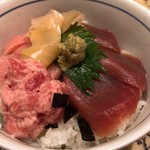 Mekikinoginji - ☆マグロ３種丼☆
