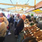 SCHREIBER - 市場の２階、ベランダのワインコーナーで食します