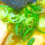 支那そばや - 九条ネギ