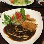 ダイニング　むさし - ハンバーグ&カニクリームコロッケ定食